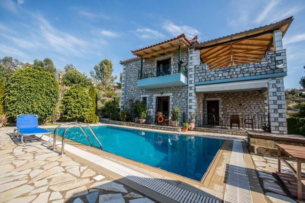 Kelly'S Villa In Stoupa Neokhorion  Buitenkant foto