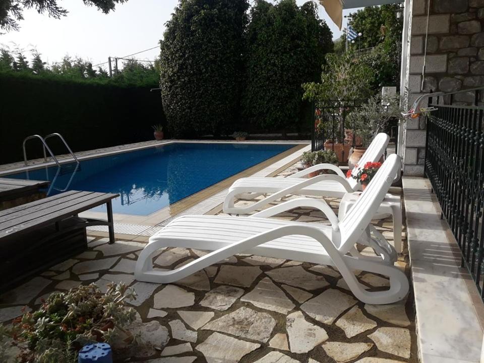 Kelly'S Villa In Stoupa Neokhorion  Buitenkant foto